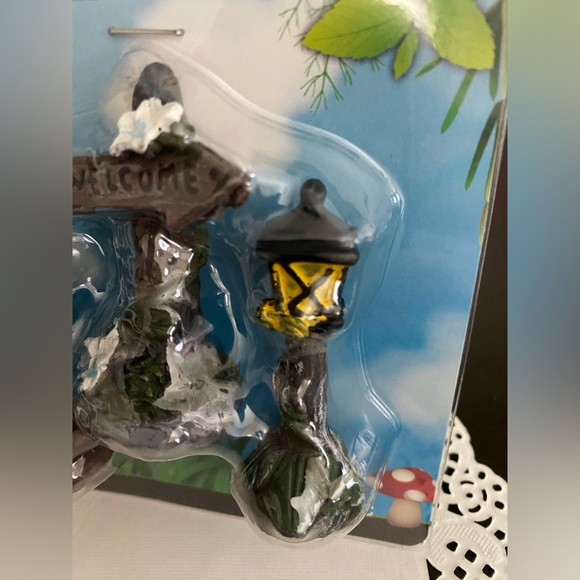 🆕🧚🏻‍♀️ DISCONTINUED FAIRY GARDEN “LIVE , LAUGH , LOVE & WELCOME” FIGURINES! - Picture 2 of 6